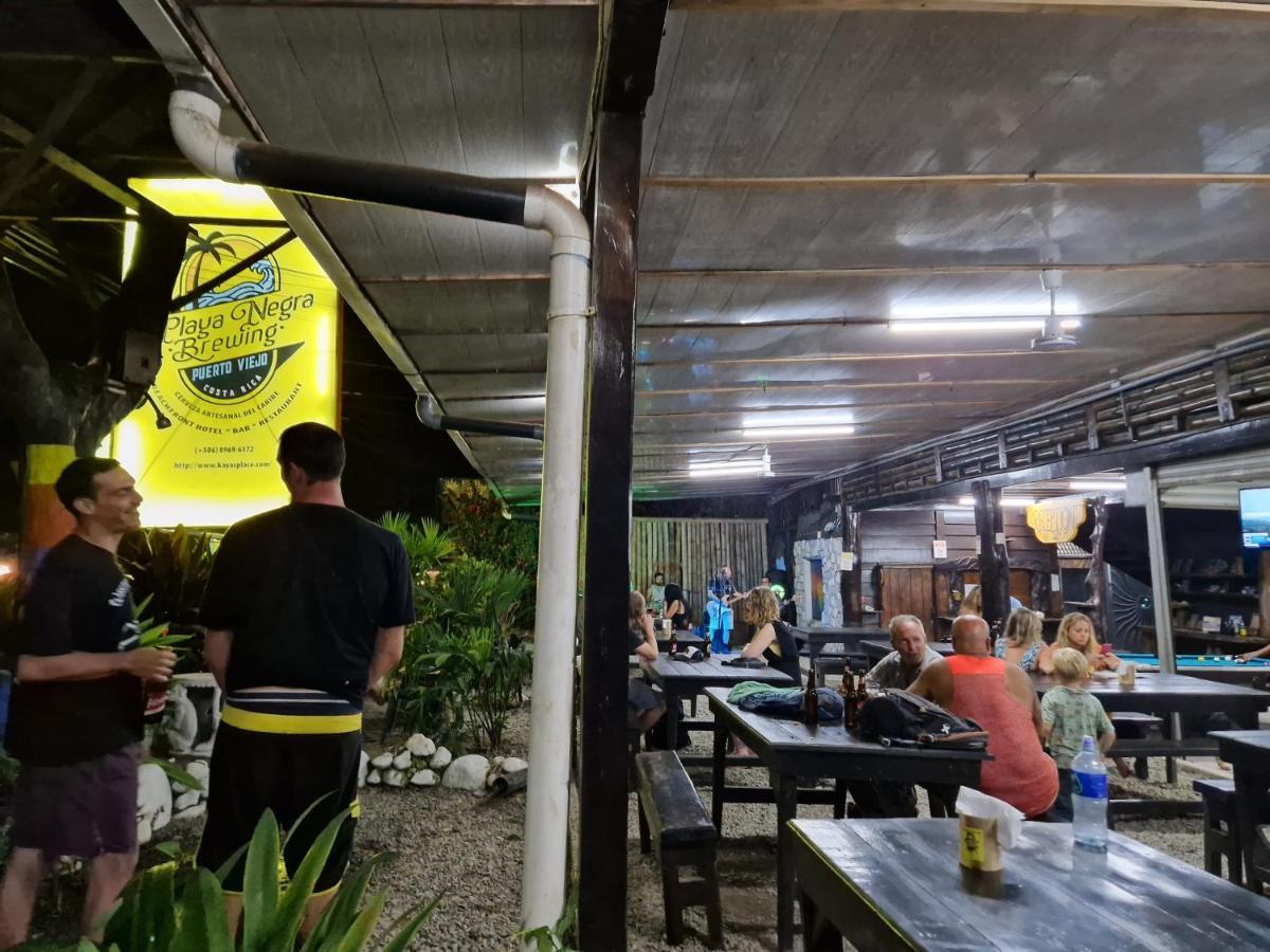 Playa Negra Brewing Beachfront Hotel Puerto Viejo de Talamanca Dış mekan fotoğraf